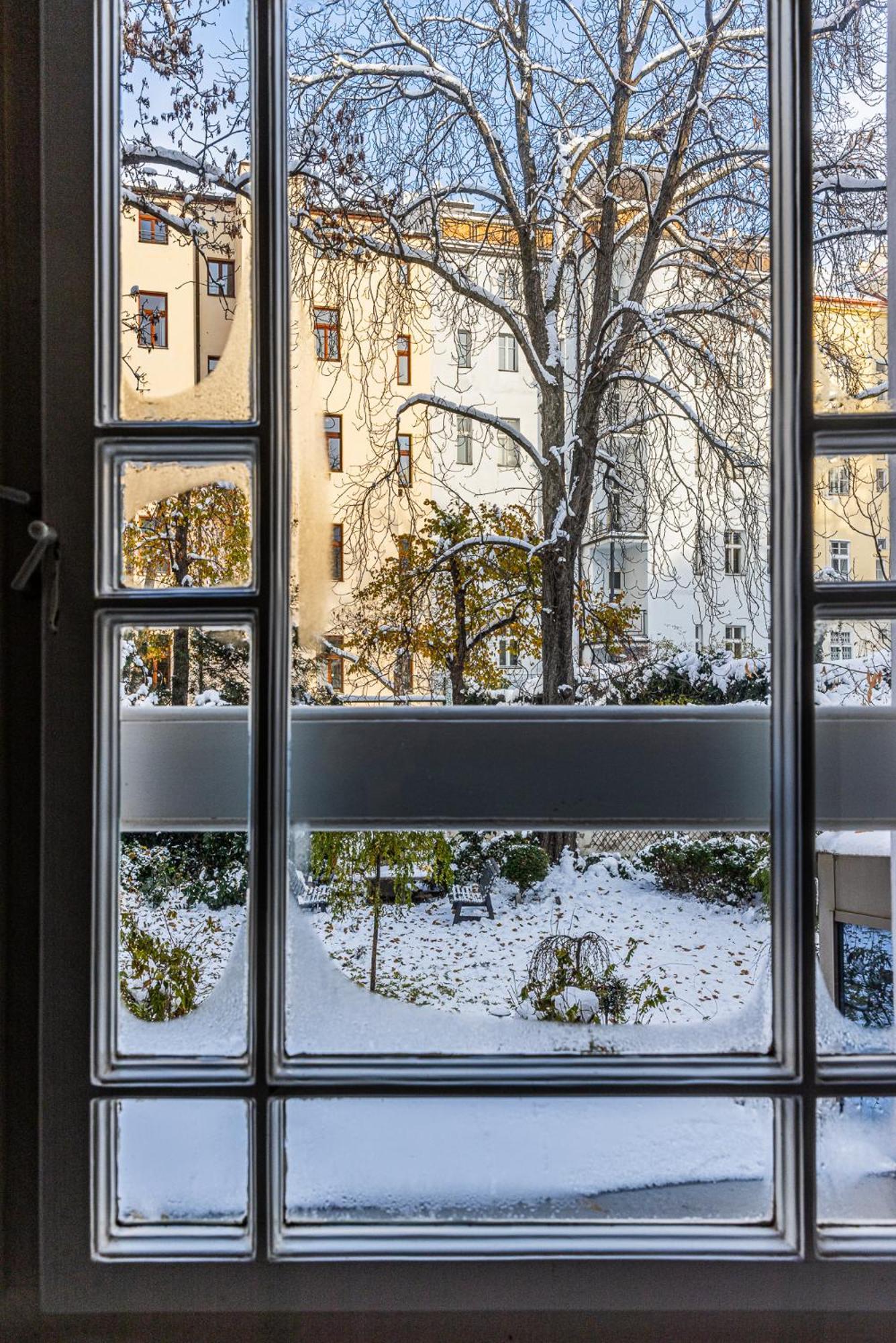 Nice Big Apartment 2Bds - Belgicka Prague Extérieur photo